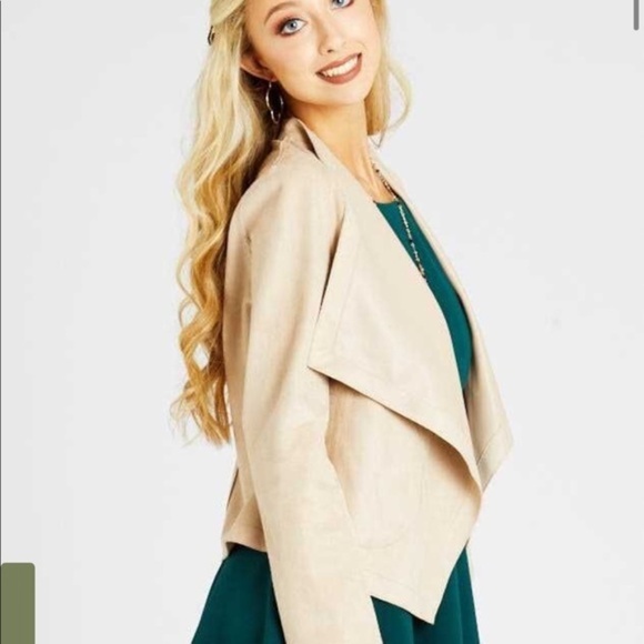 NWT Altar'd State lovely reversible jacket size XS - Picture 2 of 9